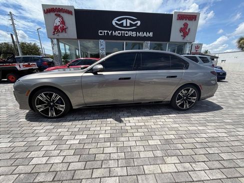 Used 2024 BMW 740i RWD image 5
