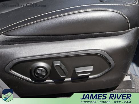 Used 2021 Jeep Grand Cherokee L Limited AWD/4WD image 10
