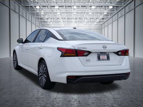 Used 2026 Nissan Altima 2.5 SV FWD image 9