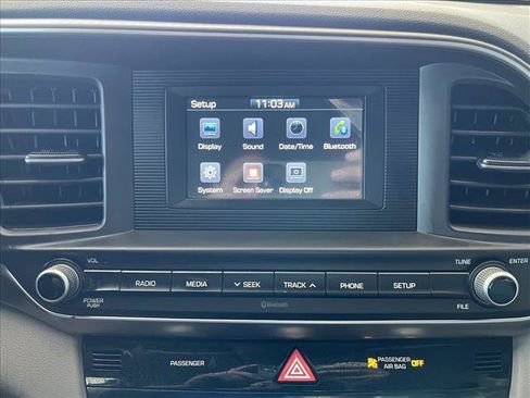 Used 2020 Hyundai Elantra SE w/ Cargo Package (C1) FWD image 12