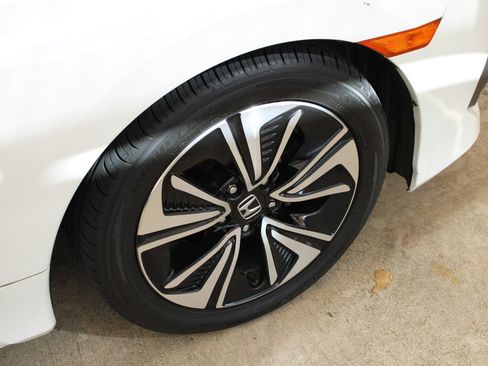 Used 2017 Honda Civic EX-T image 24