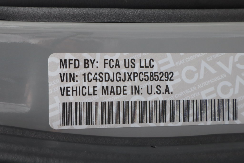 Used 2023 Dodge Durango SRT AWD/4WD image 33