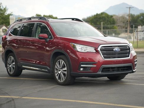 Used 2020 Subaru Ascent Limited w/ Technology Package AWD/4WD image 7