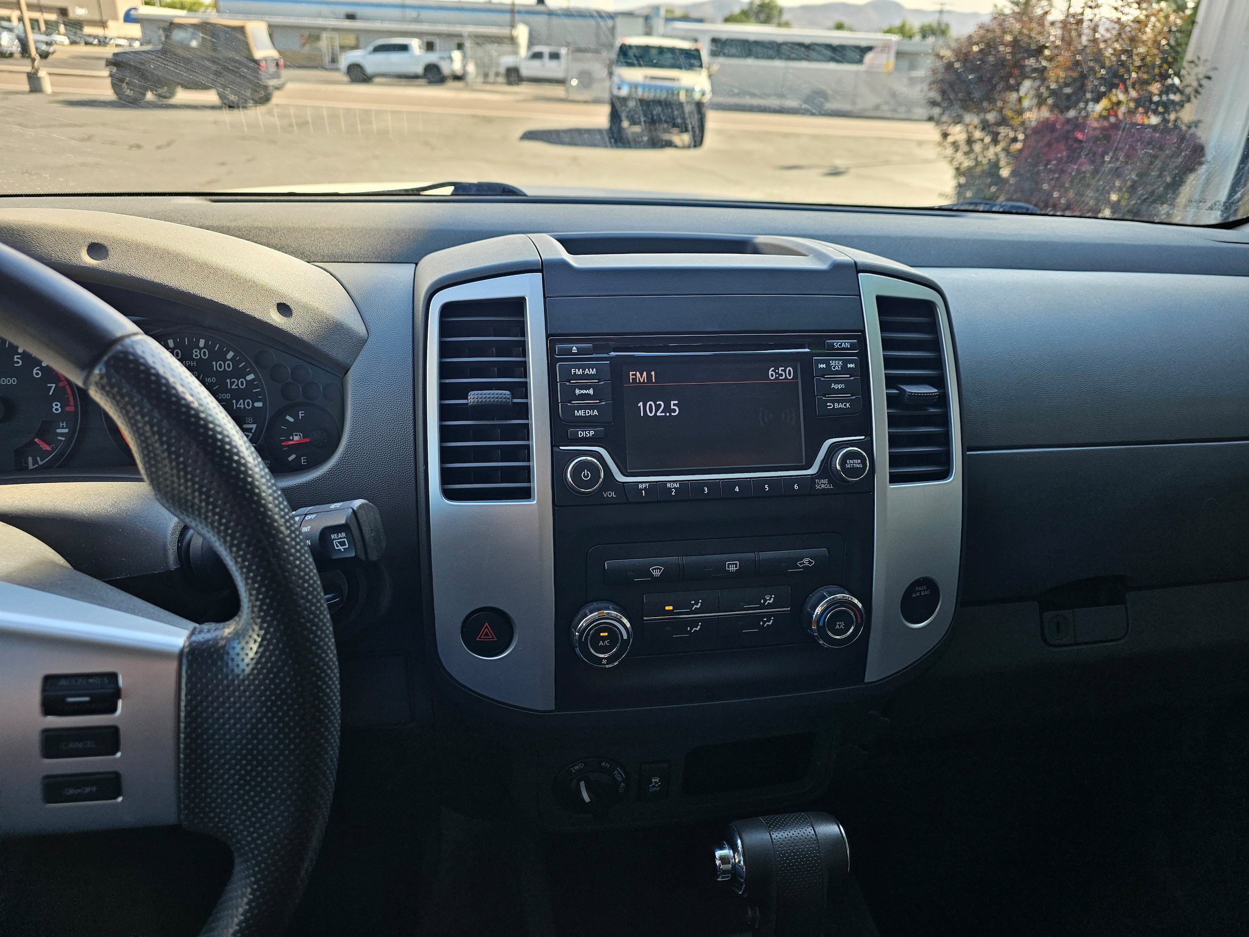 Used 2015 Nissan Xterra S w/ Value Package AWD/4WD image 13