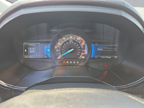 Used 2024 Ford Edge SEL w/ Convenience Package image 16