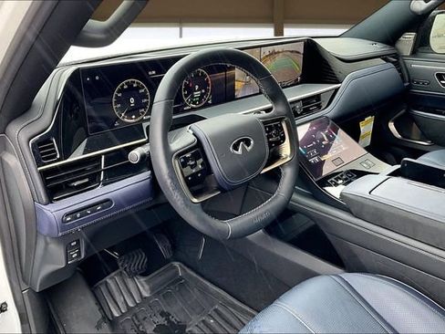 Certified 2026 INFINITI QX80 4WD image 14