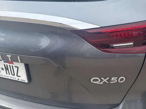 Used 2022 INFINITI QX50 Luxe FWD image 13