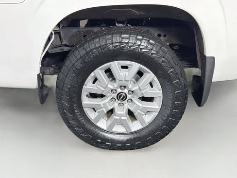 Used 2023 Nissan Frontier SV w/ Technology Package AWD/4WD image 35