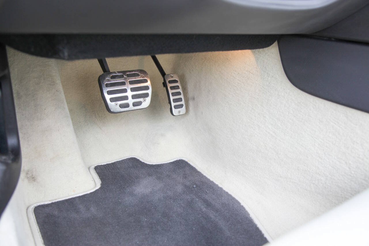 Used 2009 Jaguar XKR R RWD image 62