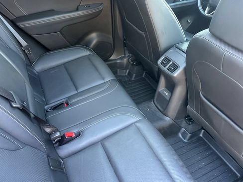 Used 2021 Buick Envision Essence FWD image 19