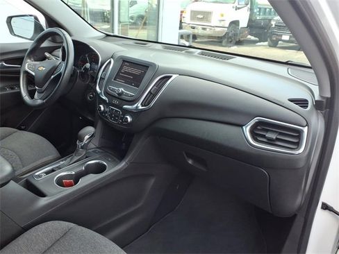Used 2022 Chevrolet Equinox LT image 20