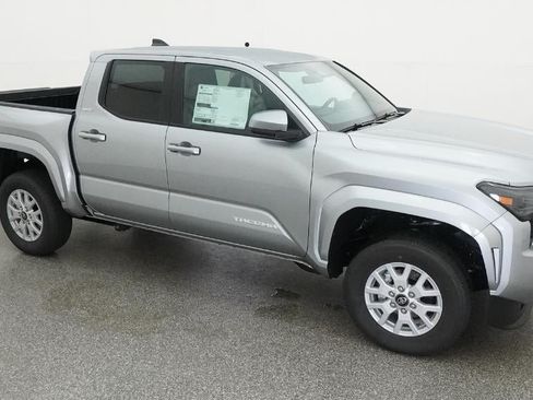 New 2026 Toyota Tacoma SR5 AWD/4WD image 12