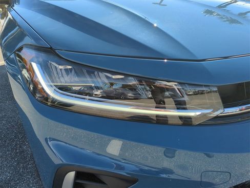 New 2026 Volkswagen Jetta SE image 13