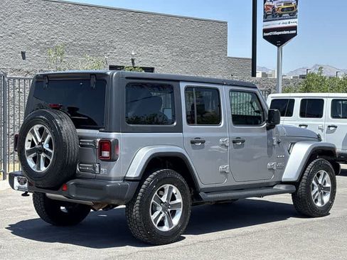 Used 2020 Jeep Wrangler Unlimited Sahara image 8