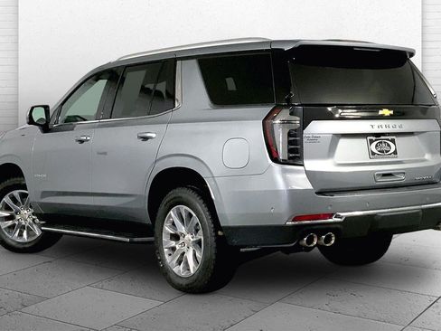 Used 2025 Chevrolet Tahoe Premier AWD/4WD image 11