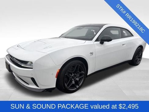 Used 2024 Dodge Charger R/T w/ Plus Group image 3