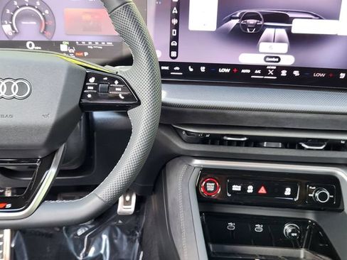 New 2026 Audi SQ5 Prestige AWD/4WD image 27