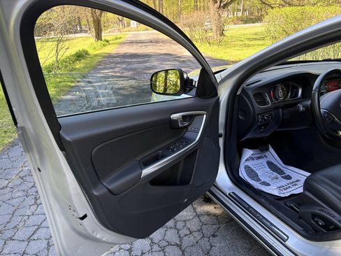 Used 2015 Volvo V60 T5 Premier AWD/4WD image 19