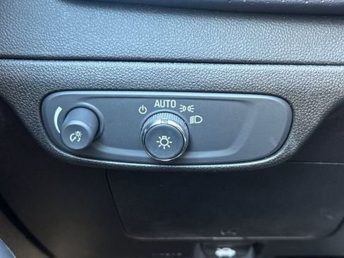 Used 2023 Chevrolet Bolt EUV Premier w/ Sun & Sound Package image 40