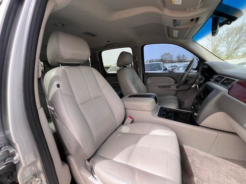 Used 2013 GMC Yukon XL SLT RWD image 40