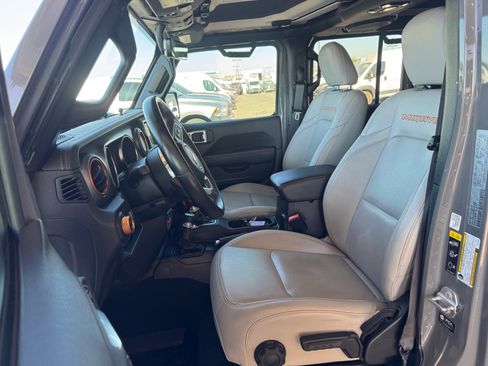 Used 2021 Jeep Gladiator Mojave AWD/4WD image 9