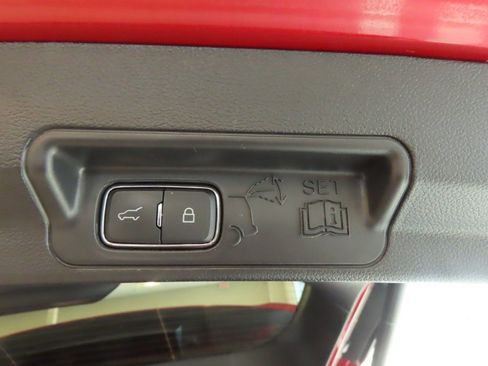 Used 2025 Ford Explorer ST AWD/4WD image 14
