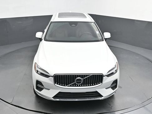 Certified 2023 Volvo XC60 B5 Plus w/ Climate Package FWD image 30