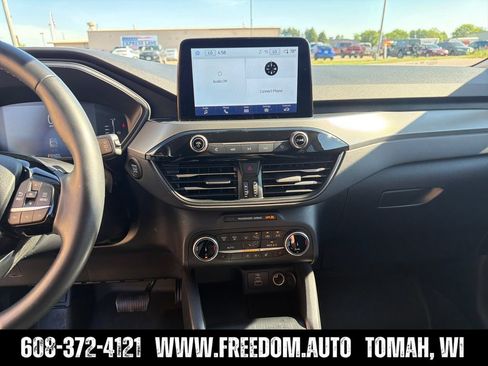 Used 2024 Ford Escape Active AWD/4WD image 17