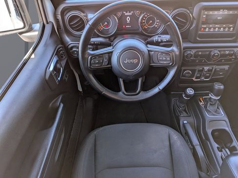 Used 2022 Jeep Wrangler Unlimited Sport image 15