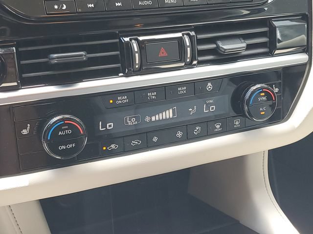 Certified 2025 Nissan Pathfinder SL FWD image 16