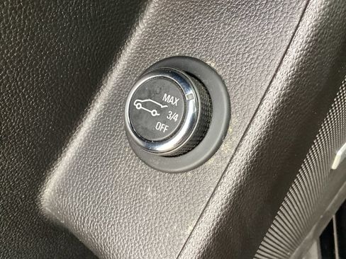 Used 2020 Chevrolet Traverse Premier w/ LPO, Floor Liner Package AWD/4WD image 27