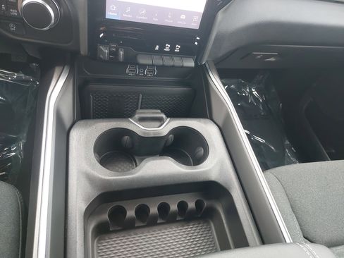 Used 2025 RAM 1500 Big Horn AWD/4WD image 26