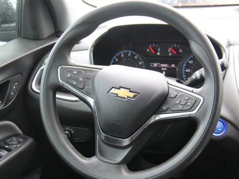 Used 2019 Chevrolet Equinox LS image 12