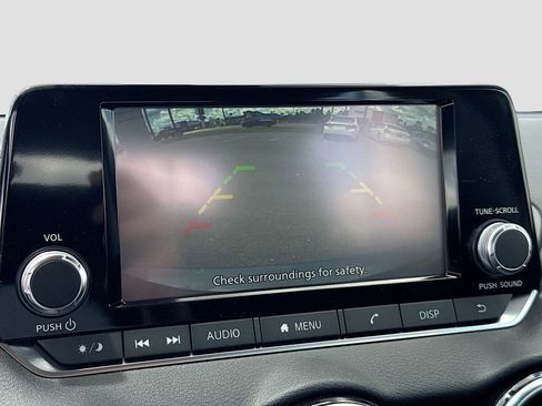 Used 2025 Nissan Sentra S FWD image 13