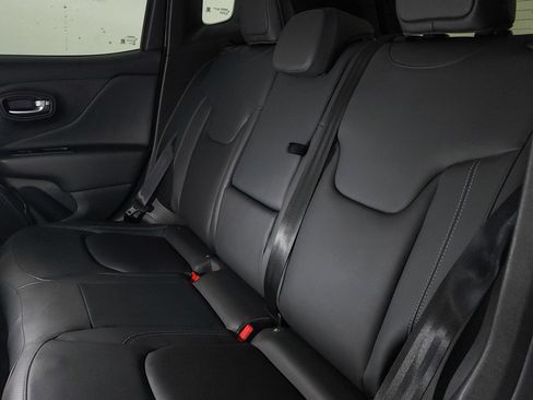 Used 2021 Jeep Renegade Limited image 45