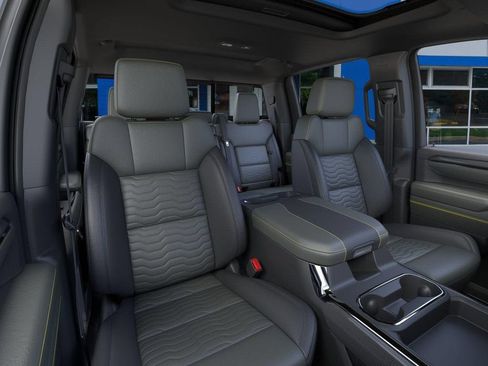 New 2026 Chevrolet Silverado 2500 ZR2 w/ LPO, Dark Essentials Package AWD/4WD image 16