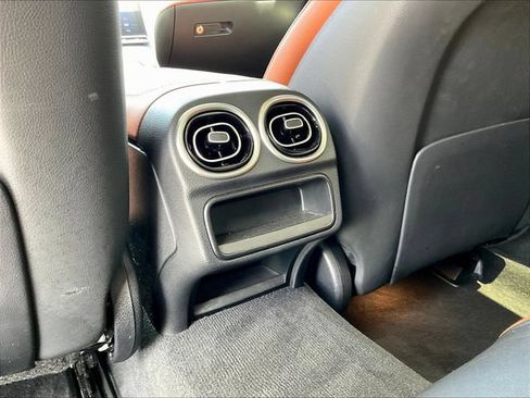 Used 2023 Mercedes-Benz C 300 Sedan image 12