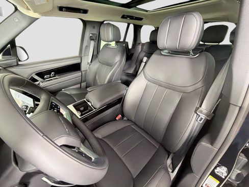 Certified 2025 Land Rover Range Rover SE AWD/4WD image 20