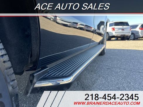 Used 2019 Ford Expedition XLT w/ Equipment Group 202A image 7