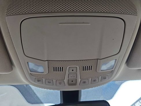 Used 2017 Lincoln MKC Reserve w/ Lincoln MKC Climate Package image 30