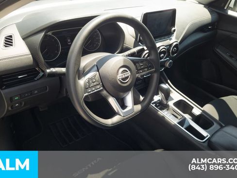 Used 2024 Nissan Sentra SV FWD image 6