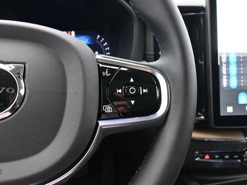 New 2027 Volvo XC60 B5 Ultra AWD/4WD image 24