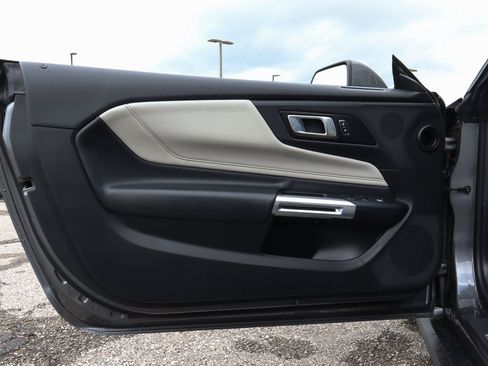 Used 2024 Ford Mustang GT Premium RWD image 13