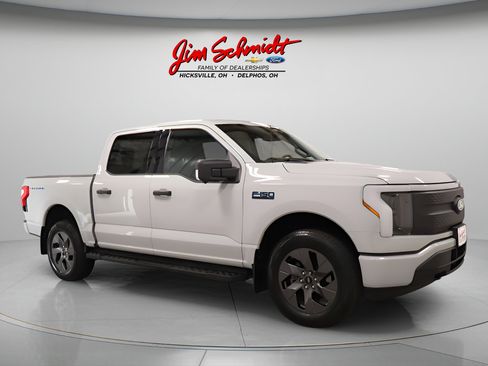 Used 2024 Ford F150 Lightning XLT AWD/4WD image 2