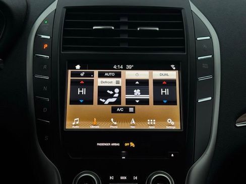 Used 2019 Lincoln MKC Select w/ Select Plus Package image 36