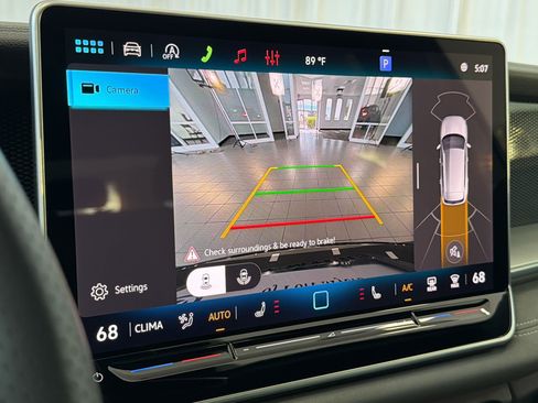 New 2026 Volkswagen Tiguan SE R-Line FWD image 25