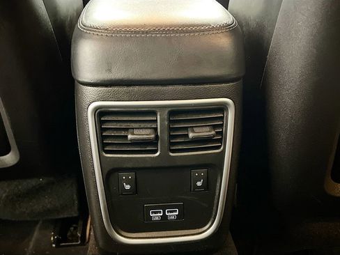 Used 2022 Dodge Charger SXT w/ Plus Group image 22