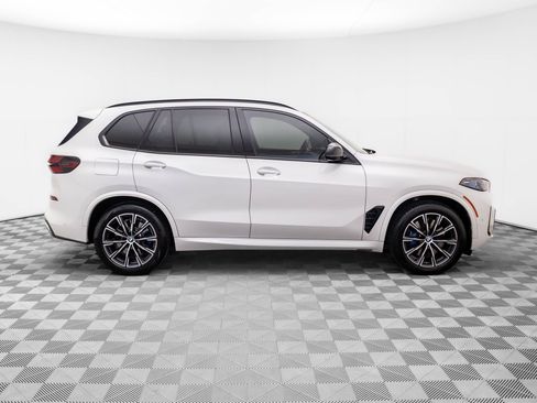 Used 2025 BMW X5 M60i image 6