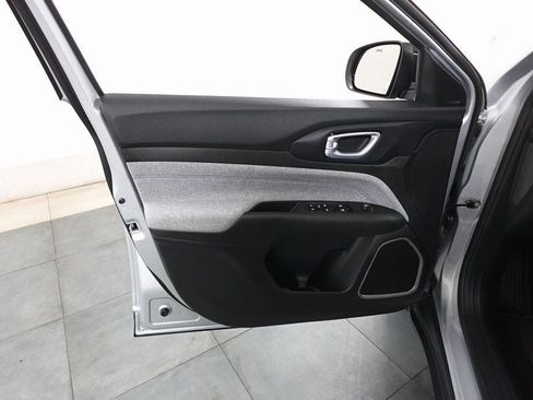 New 2026 Jeep Compass Latitude image 7