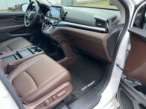 Certified 2025 Honda Odyssey Touring image 31